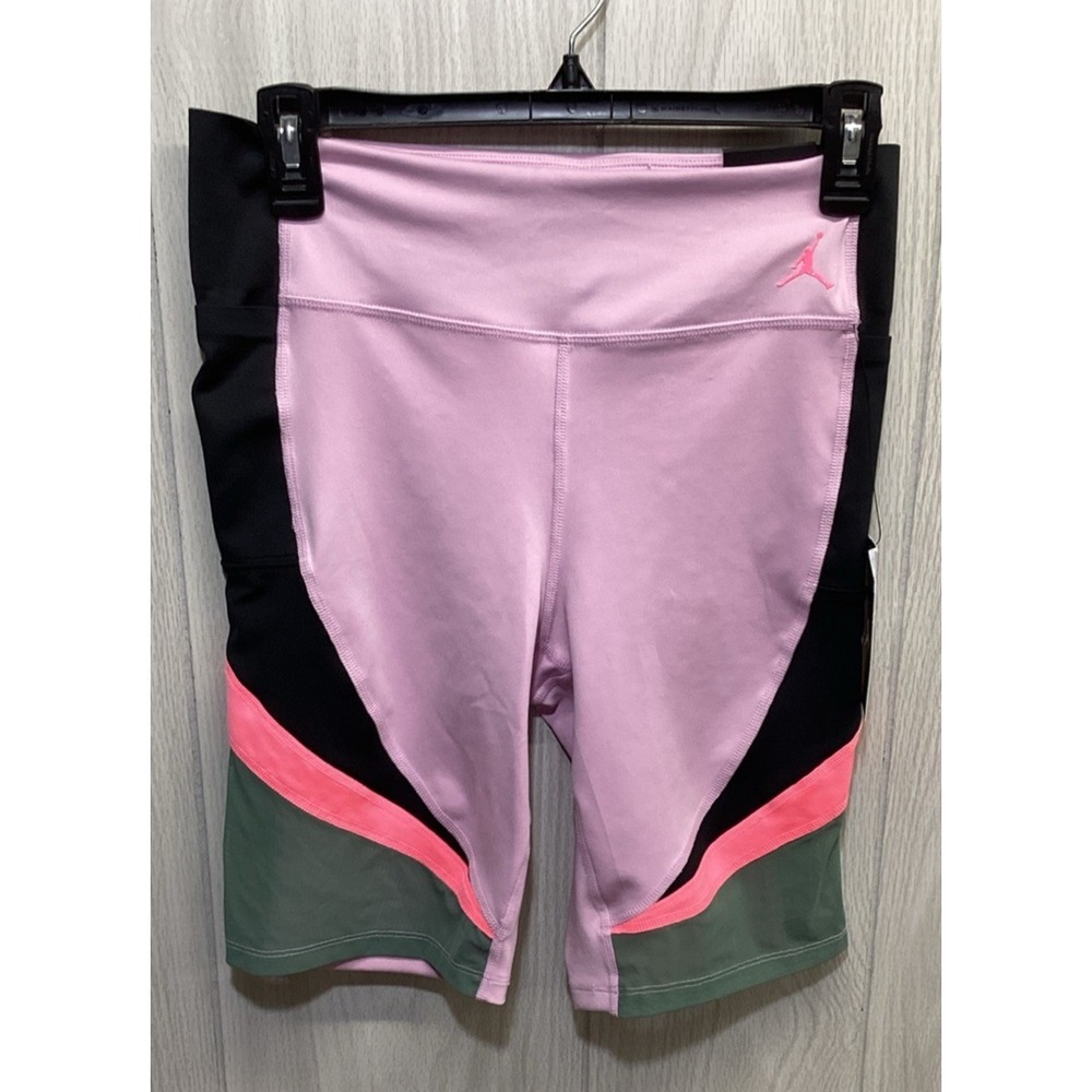 JORDAN Women's (Size L) Pull On Knee Length Athletic Shorts Polyester Stretch